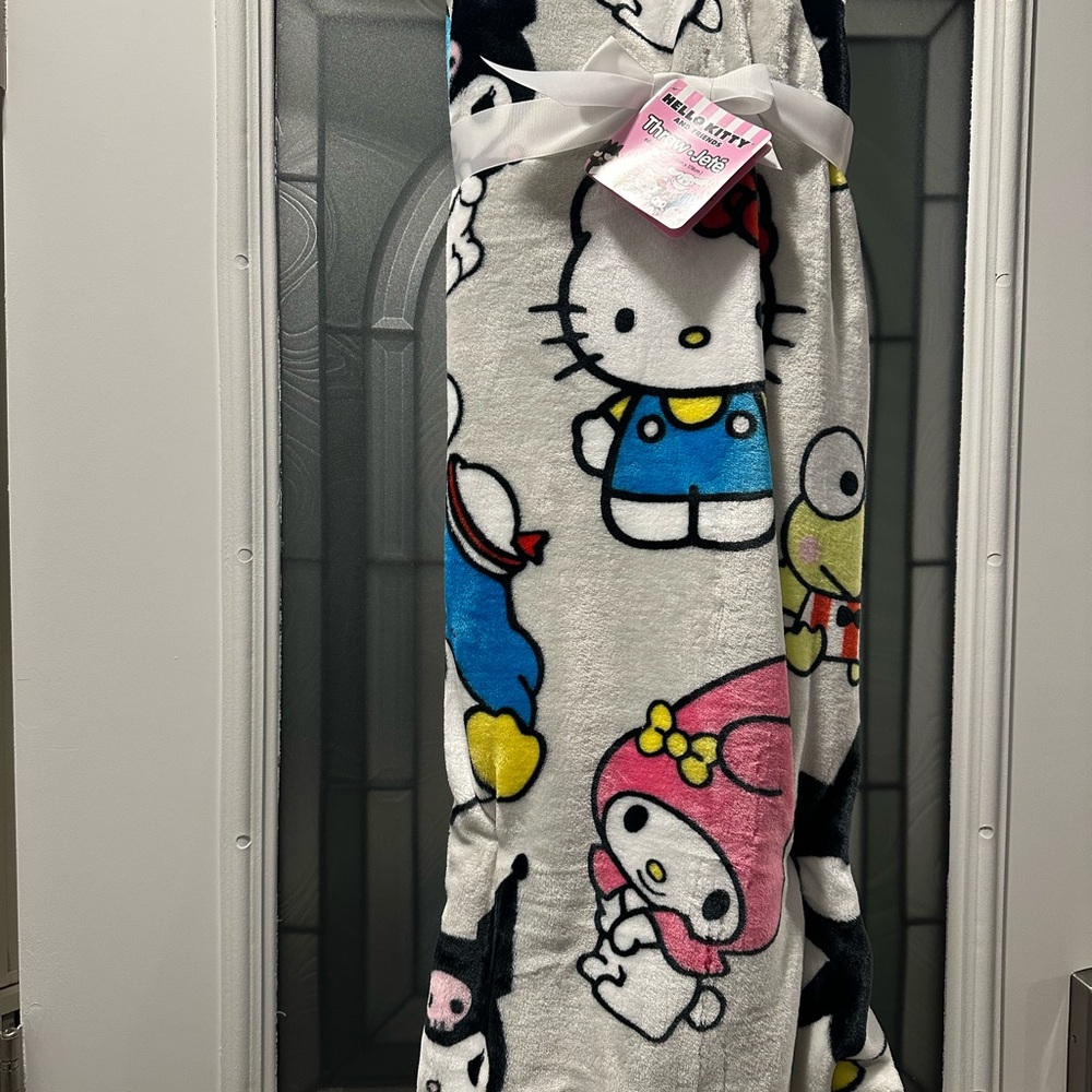 Hello kitty and friends throw blanket